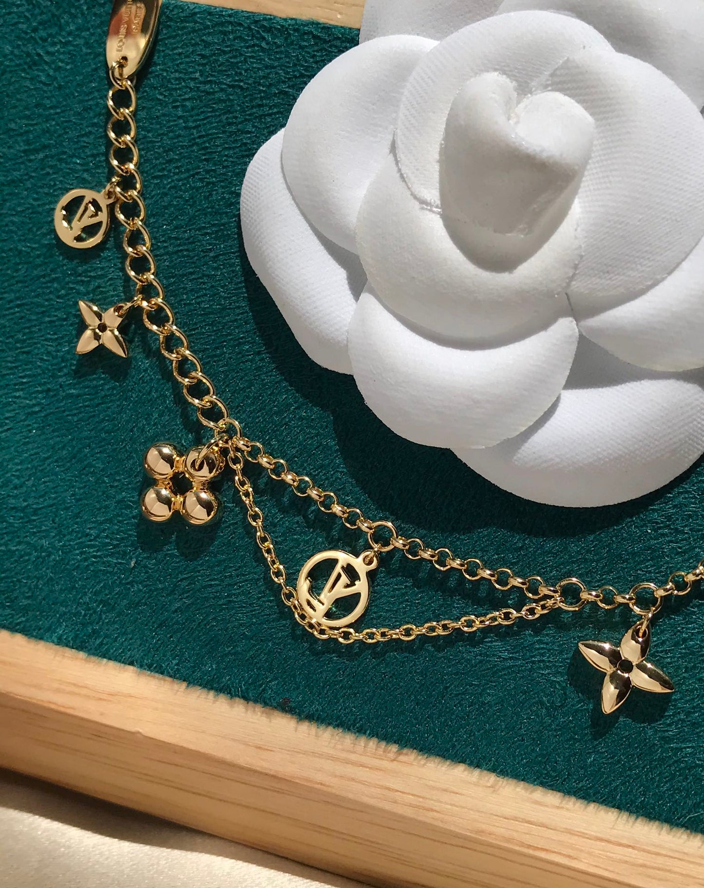 [AuraEcho Jewelry]BLOOMING PINK GOLD MOP BRACELET